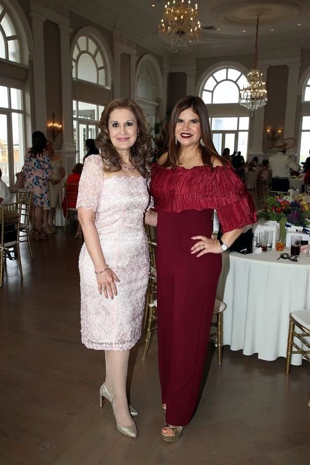 Adriana Cantú de García y Paty Antúnez de Dávila