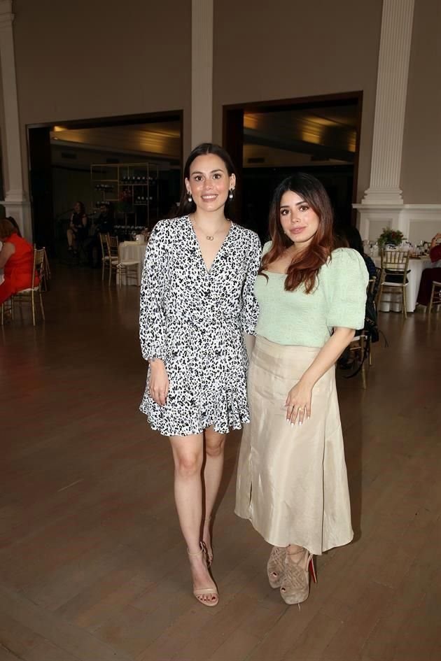 Alejandra Flores y Valeria Reding