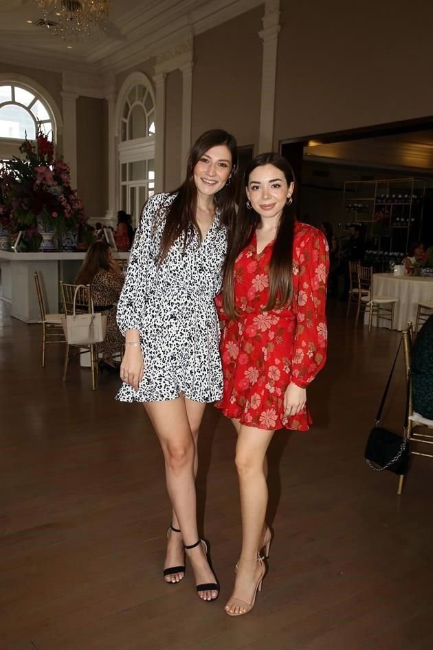 Tania Marcos de Vela y Ximena Stringel