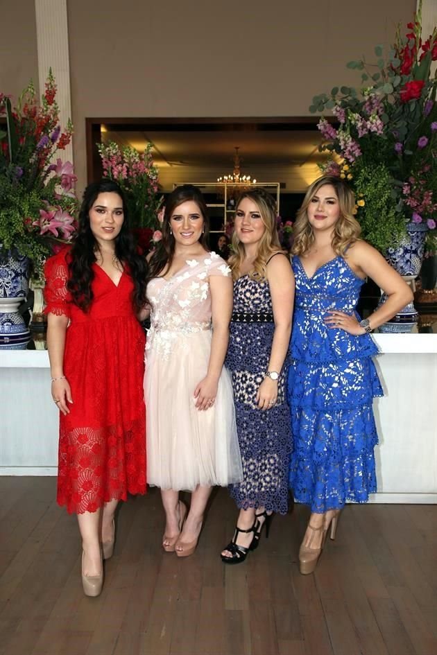 Pamela Espinosa Vargas, Daniela Espinoza Vargas, Bárbara Lazcano y Karen Lazcano