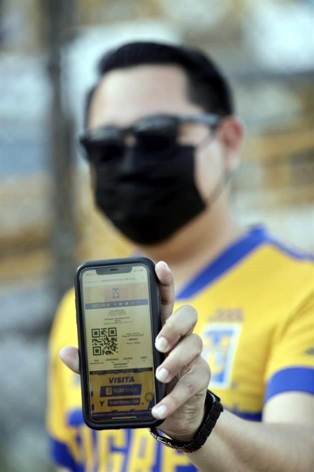 Para entrar al estadio se requirió el código QR otorgado por el club vía la app.