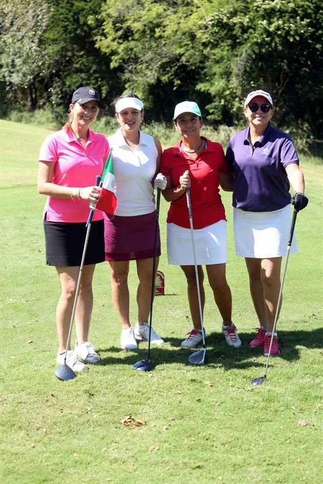 Karina Montemayor de Cazarin, Melissa Garza de Martínez, Fuensanta Nieto de Nogueda y Paty López de Enríquez