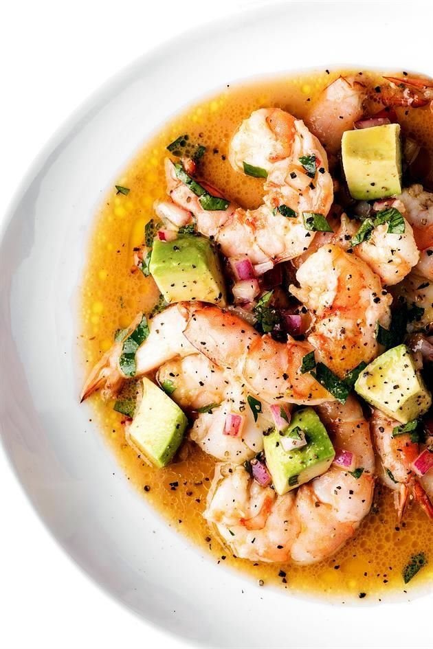Ensalada de camarón y aguacate