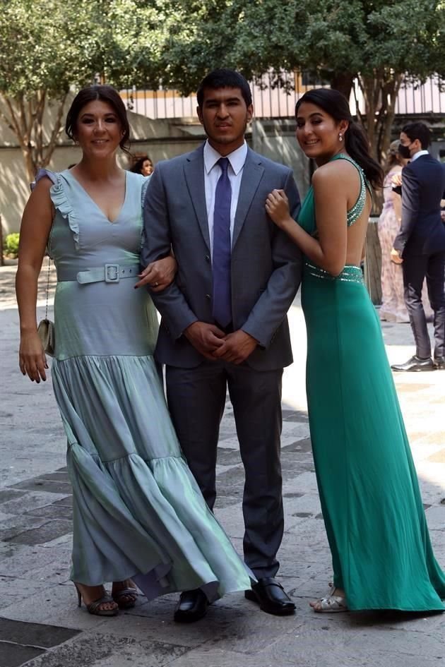 Laura Vega, David Pérez y Laura Pérez