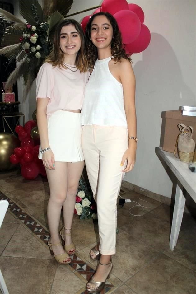Mariana Gómez y Alessia Treviño