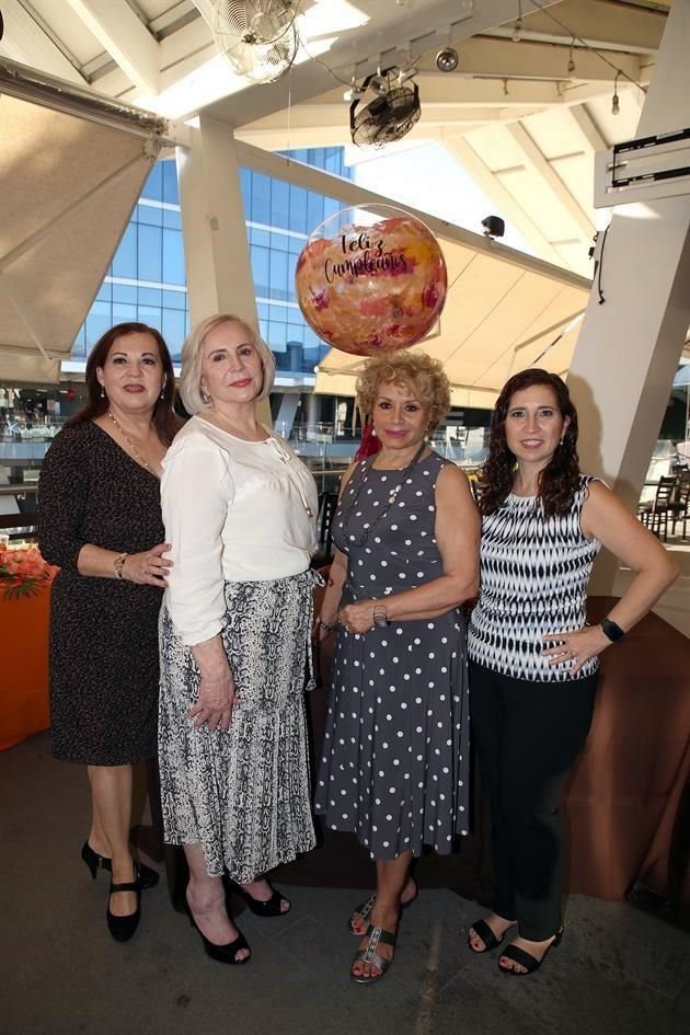 Sandra Garza, Yolanda Peña, Mary de Thomae y Ludy Castillo