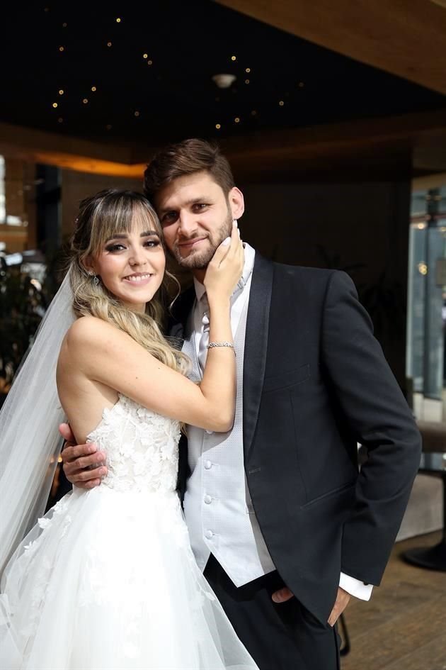 Caro Ibarra de la Garza y Ricardo Cerda García