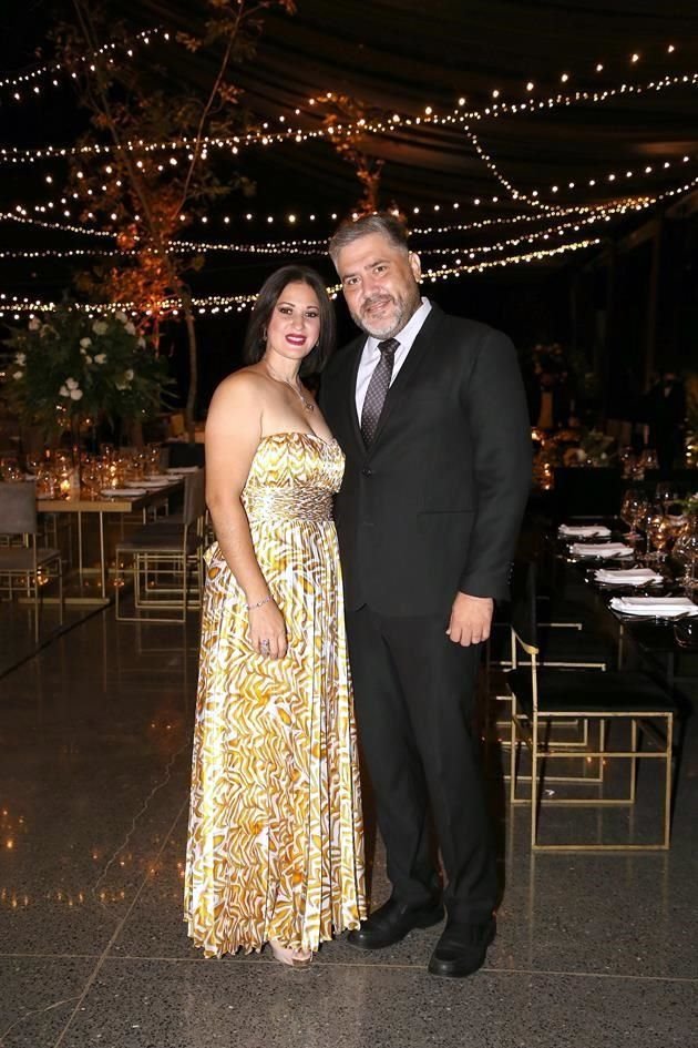 Paty Aguiar de Ruiz y Carlos Ruiz