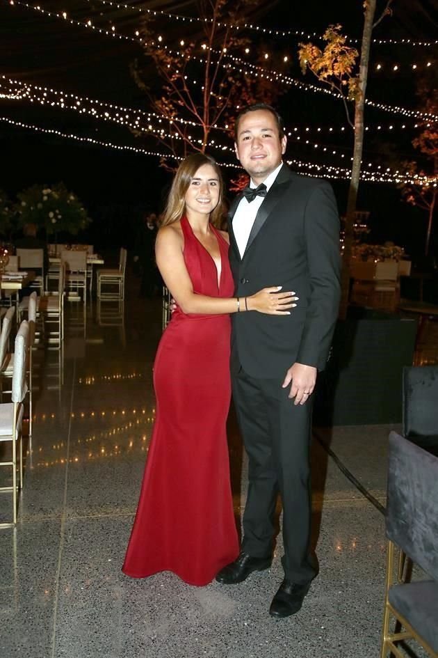 Paola Velarde y Raúl Saldaña