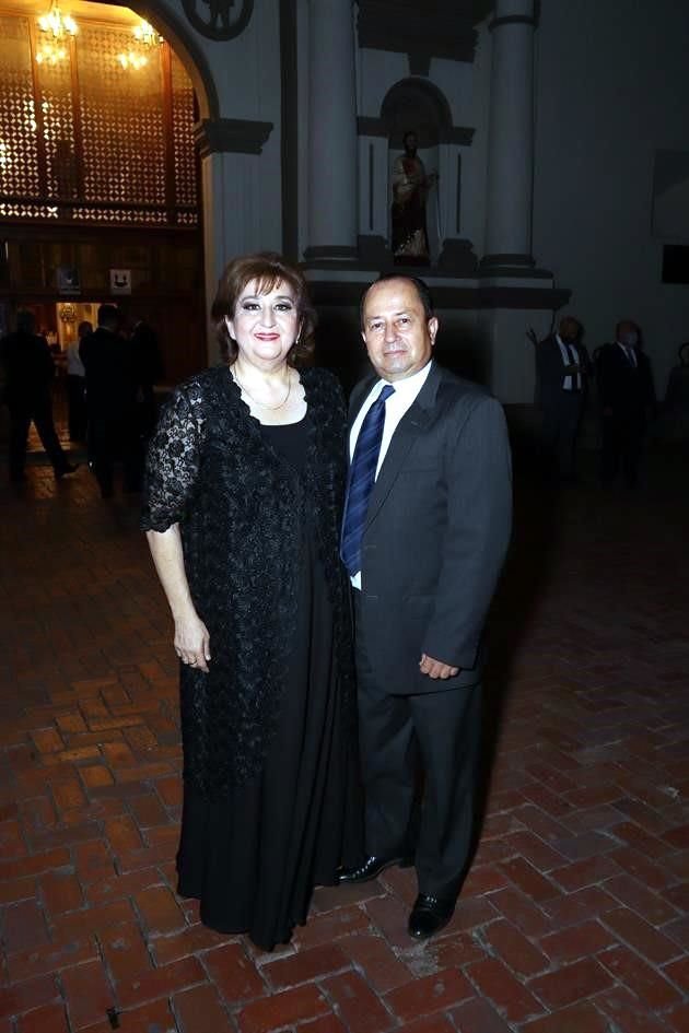 Alicia Calderón de Lechuga y Luis Enrique Lechuga