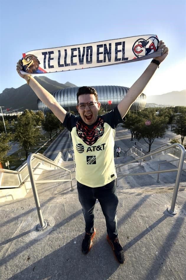 Observa los detalles del ambiente de la Final Rayados-América por la Concachampions.