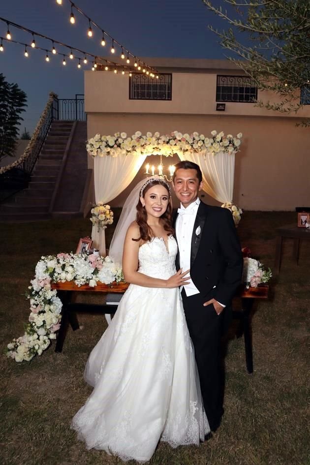 Ana Sofía Santiago y Roberto Leal