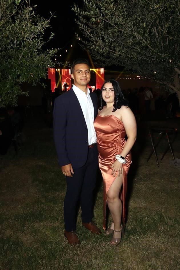 Kevin Martínez y Claudia Flores
