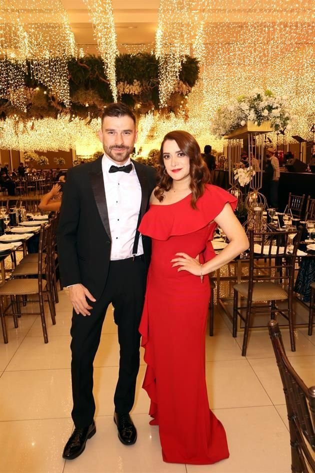 Daniel Chapa y Maribel Saavedra