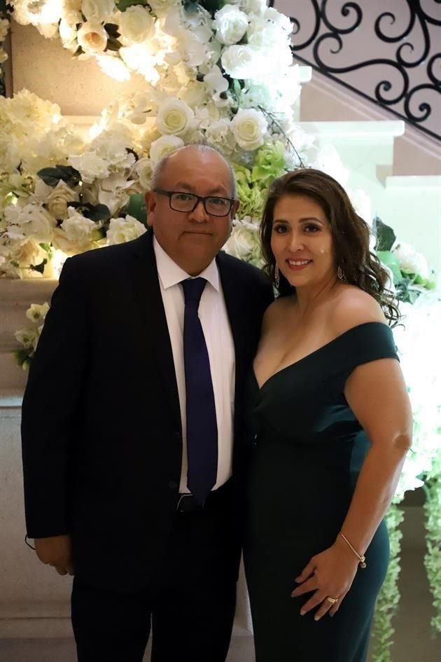 Mario Granillo y Rocío Rodarte