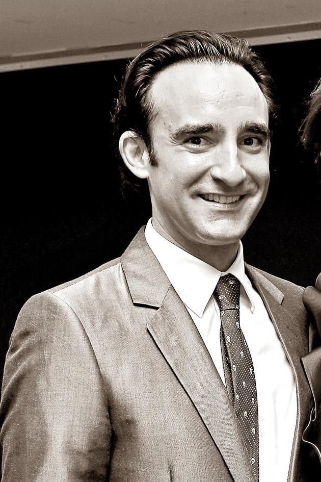 SU HIJO. José Agustín