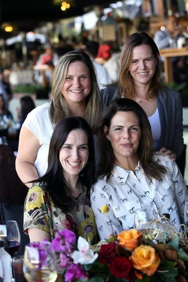 Baby de García, Lorena Sepuúveda, Brenda Doria y Rosa María Oliver de Blanco