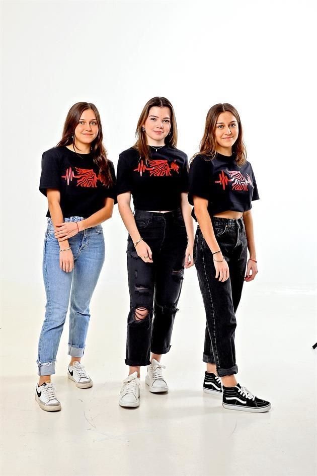 Paulina Lozano, Patricia Flores y Paola Lozano
