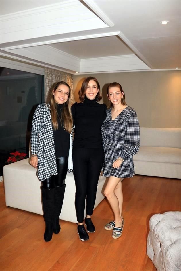 Adriana Guerra, Georgi Acosta y Marcela Almaguer