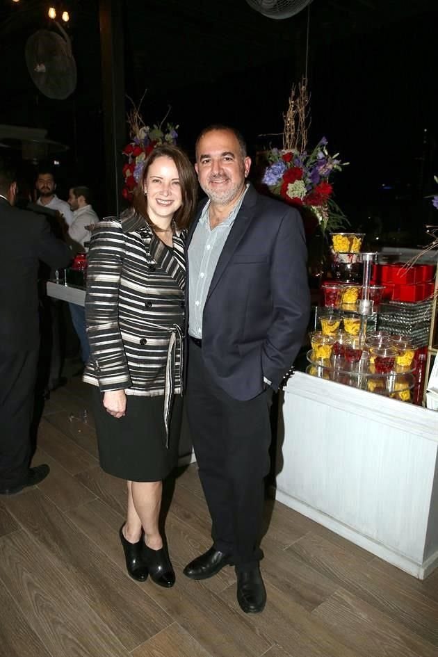 Mónica Ramos de Hinojosa y Miguel Hinojosa