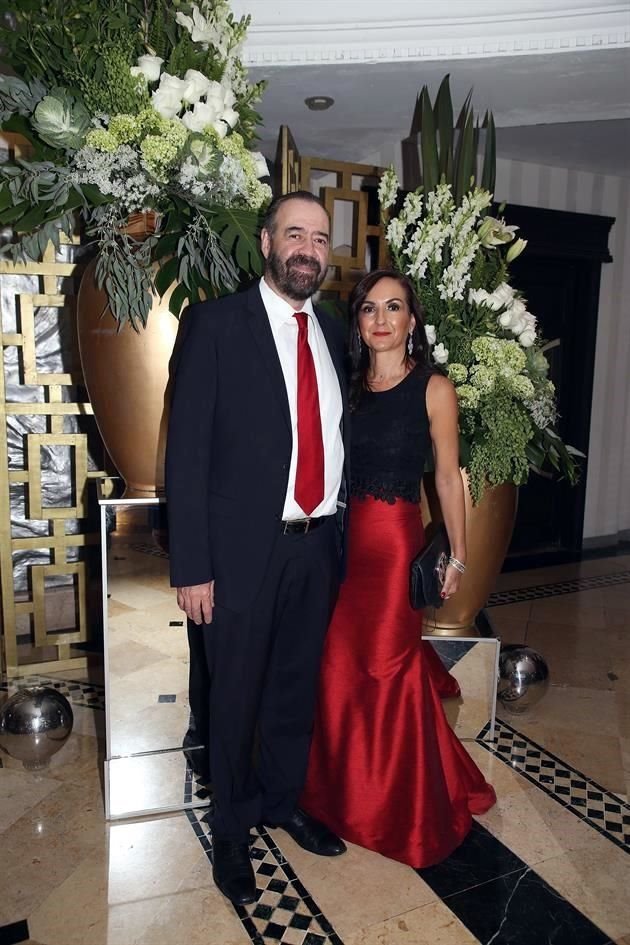 Fernando Mata y Sandra González