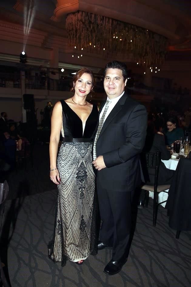 María Cristina González de Madero y Adrián Madero