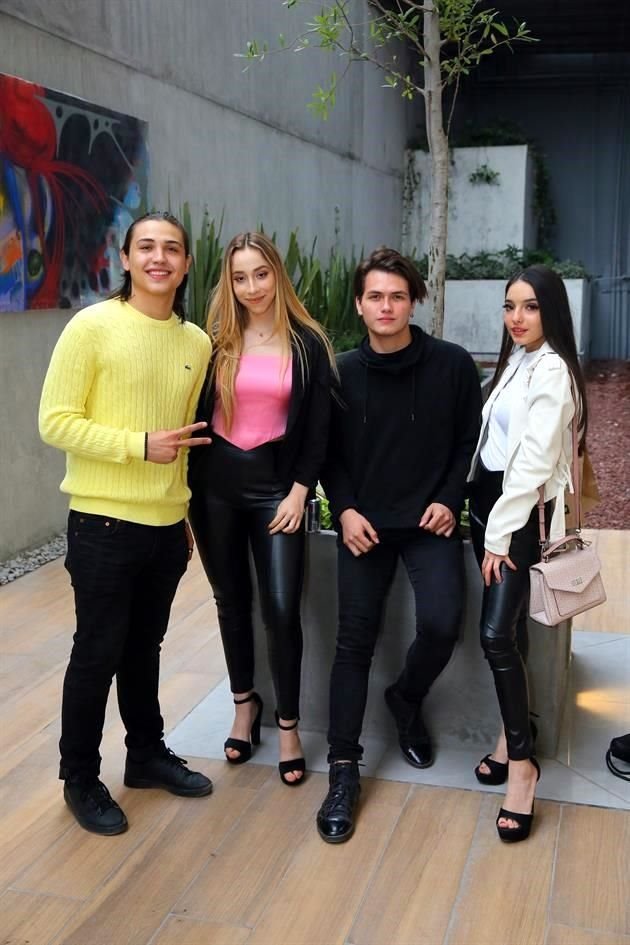 Pablo Cantú, Miroslava González, Jareth Cuéllar y Angela Pedraza