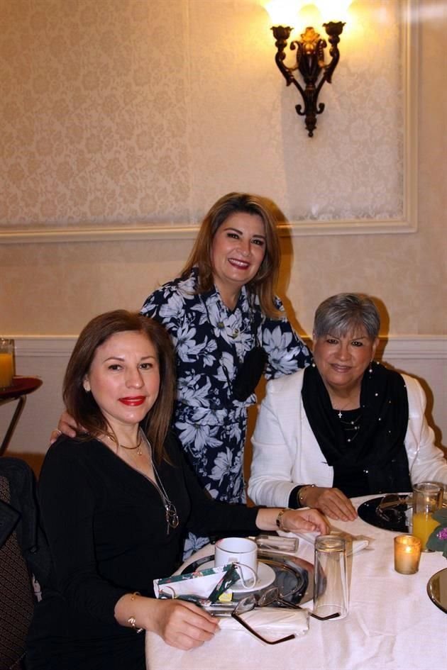 Mireya Villegas, Leticia Guerrero y Blanca Carvajal