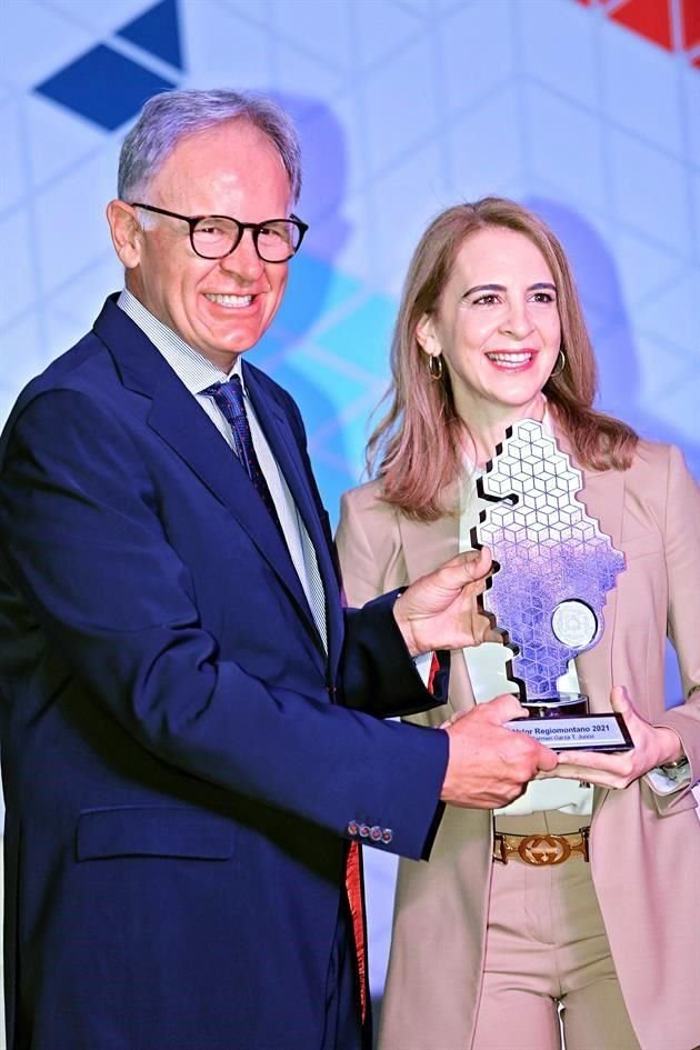 Ángel Casán y Carmen Garza T.