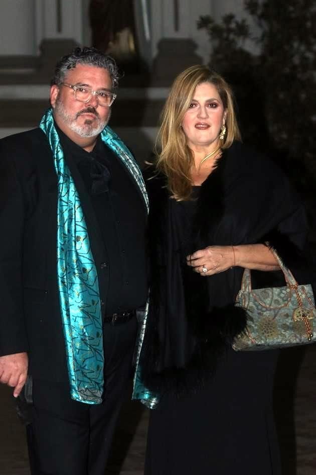 Javier Lozano Villarreal y Gabriela Iza de Lozano