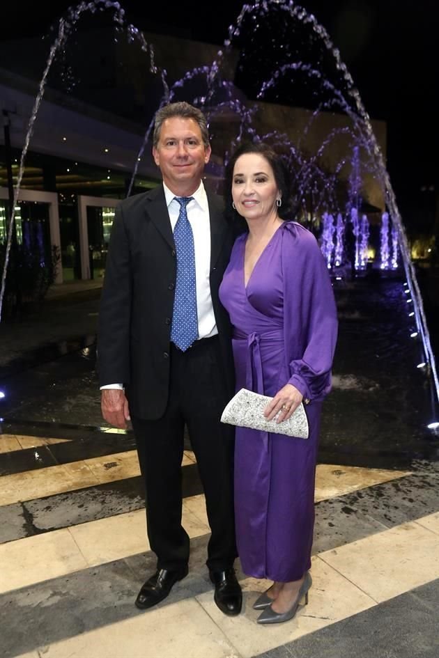 Humberto Garza y Cecilia Garza de Garza