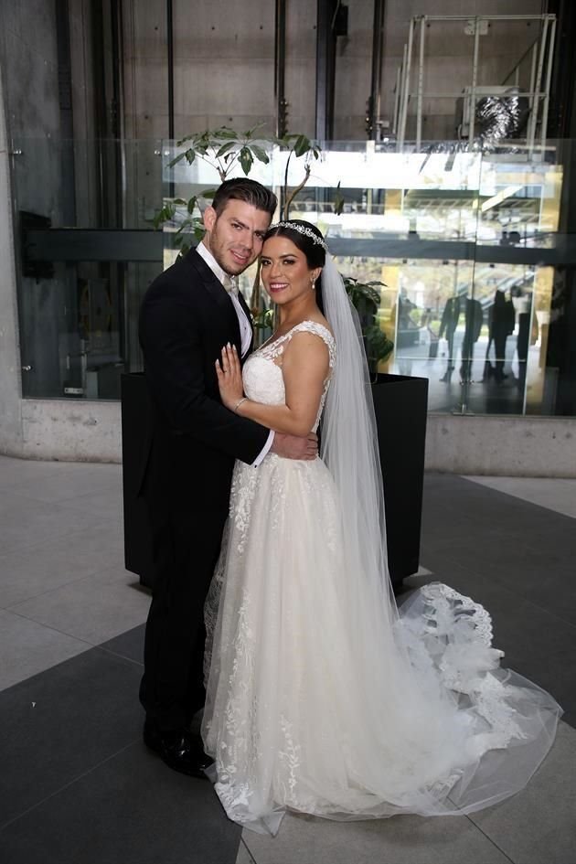 Alvaro Mathiew y Caro Ayala Mata