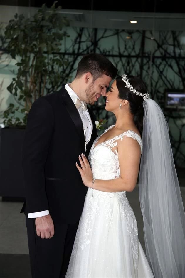 Alvaro Mathiew y Caro Ayala Mata