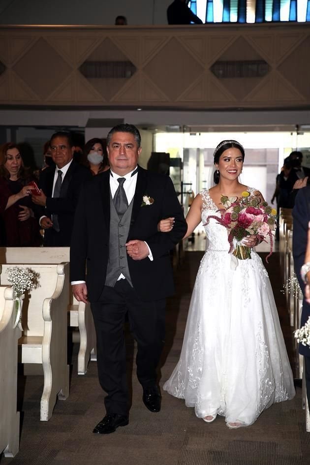 Luis Roberto Ayala Pérez y Caro Ayala Mata