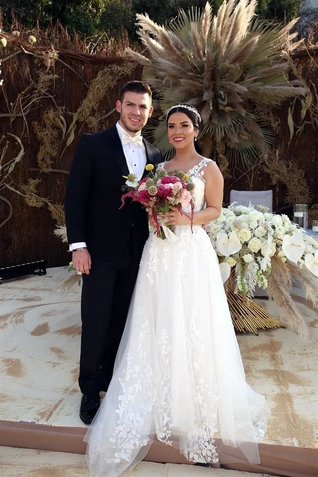 Alvaro Mathiew y Caro Ayala Mata