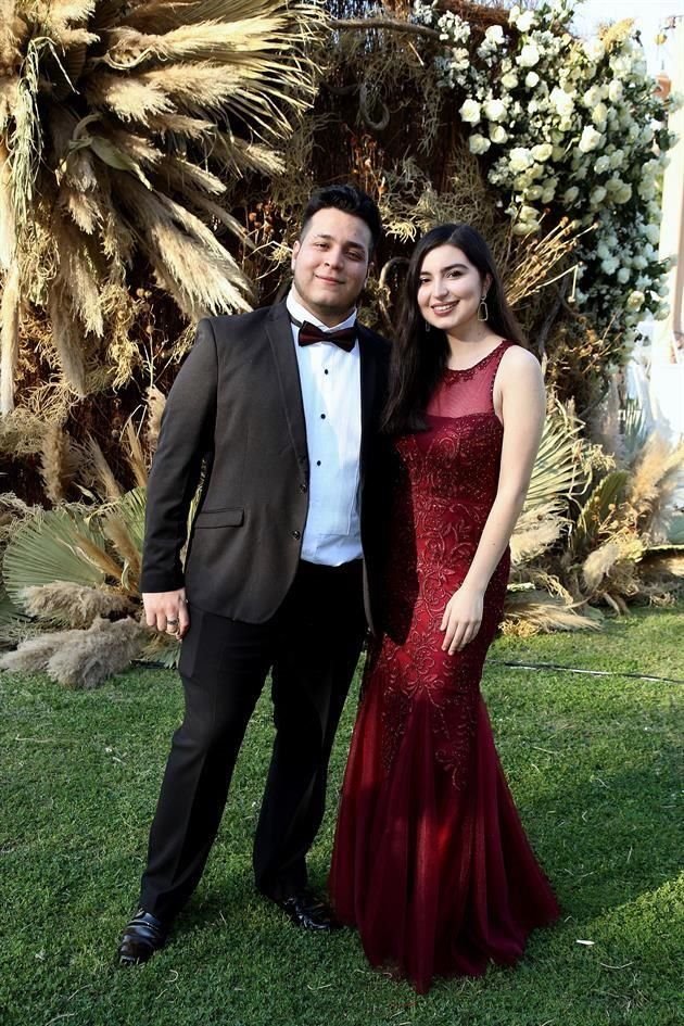 Aldahir Ayala y Marcela Elizondo
