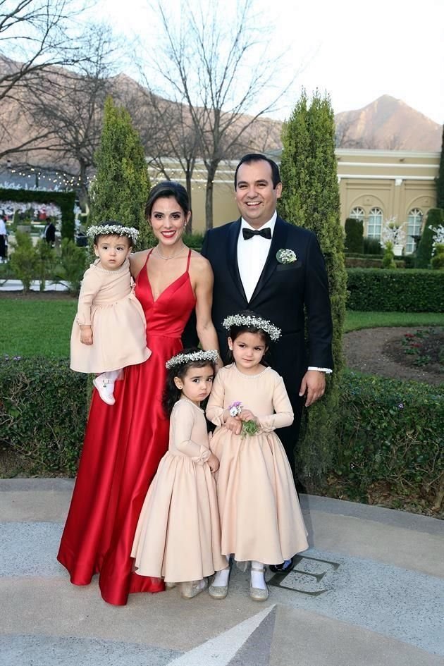 Jimena Cantú, Rosendo Martínez McDonald, Angela Martínez Cantú, Loretta Martínez Cantú y María Isabel Martínez Cantú