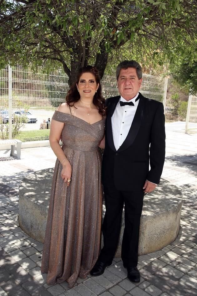 Claudia Vargas de Vargas y José Vargas