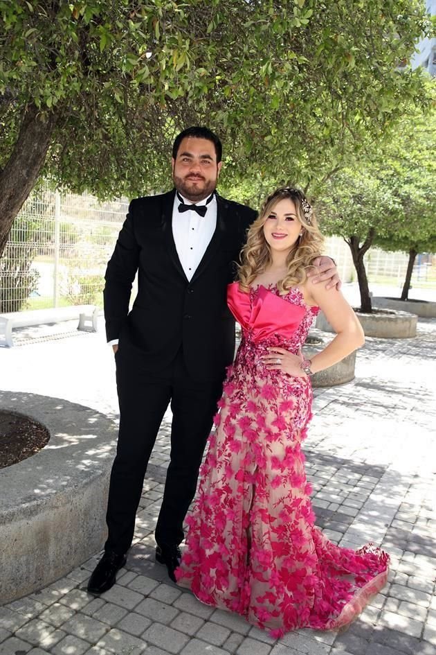 Arnulfo Mejía y Karen Lazcano