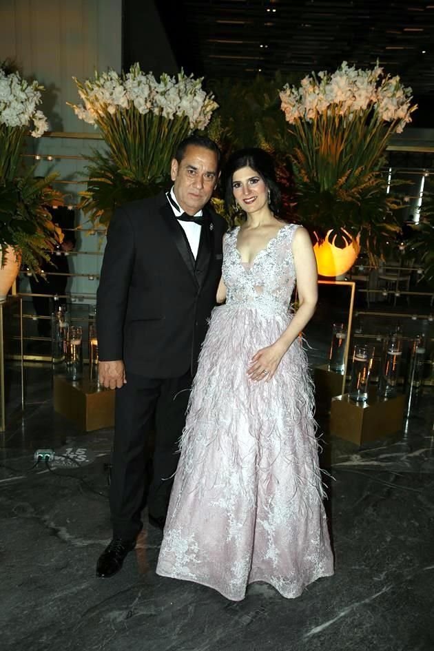 Julio Espinoza Zamora y Sandra Vargas Bravo