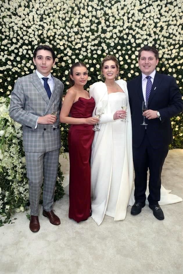 Marcelo García, Jimena García, Paola Gómez del Campo Porte y Patricio García