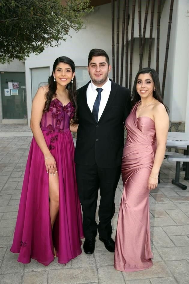 Jessica Siller, Fernando Siller y Mónica Siller