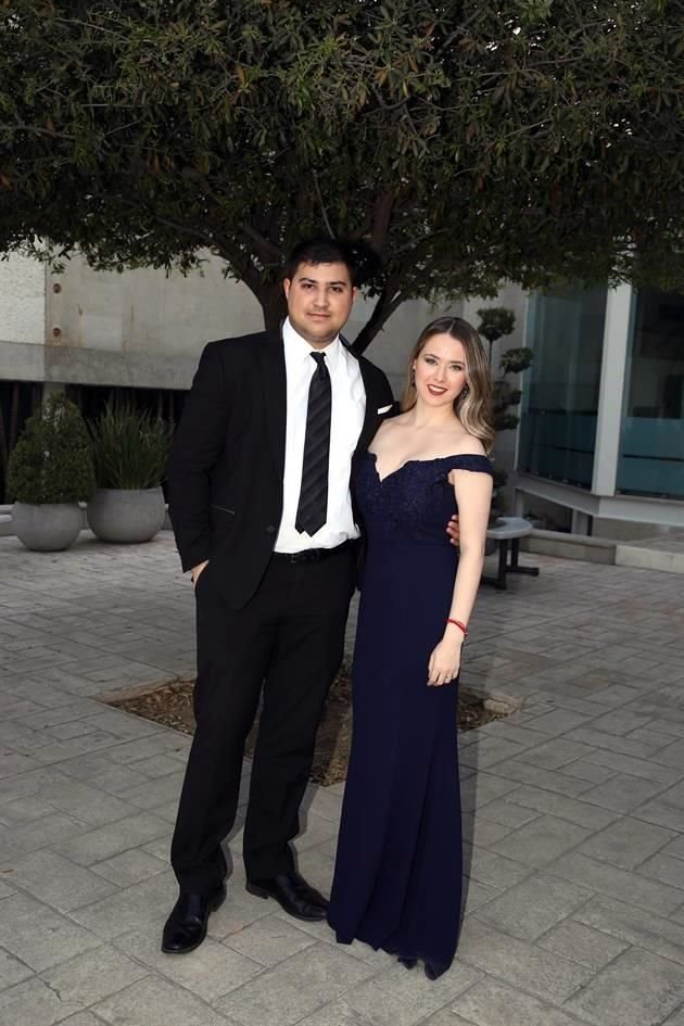 Óscar Alanís y Yesika González