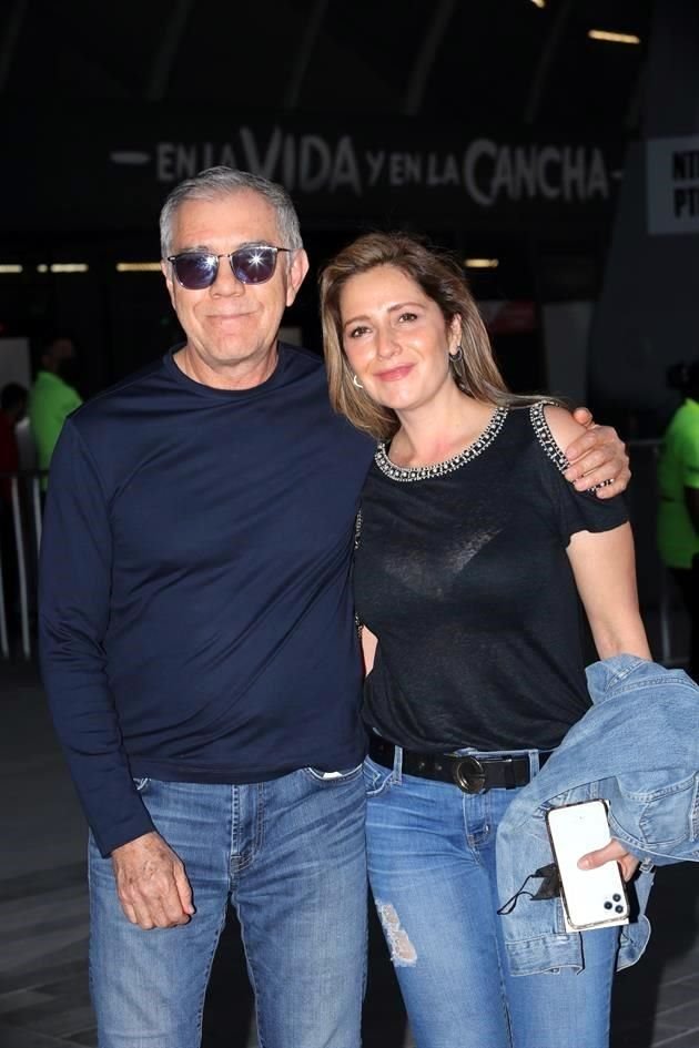 Daniel Rangel y Lucero Espinoza