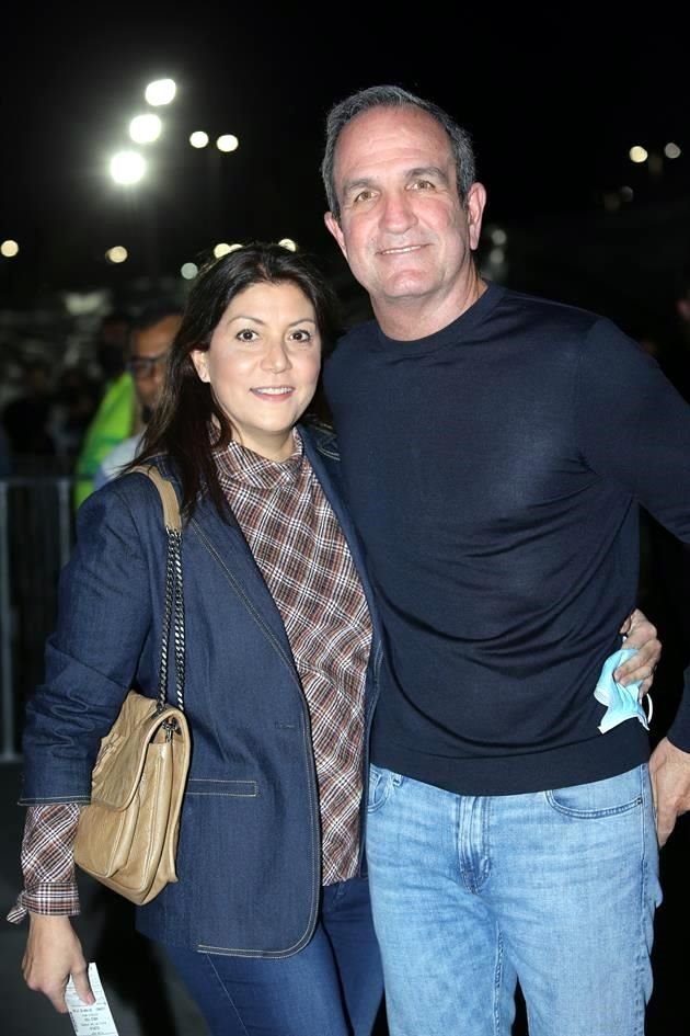 Mercedes de Maiz y Pepe Maiz