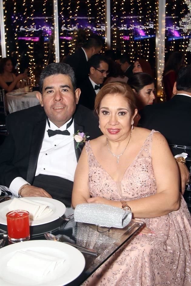 Carlos García y Elizabeth de García