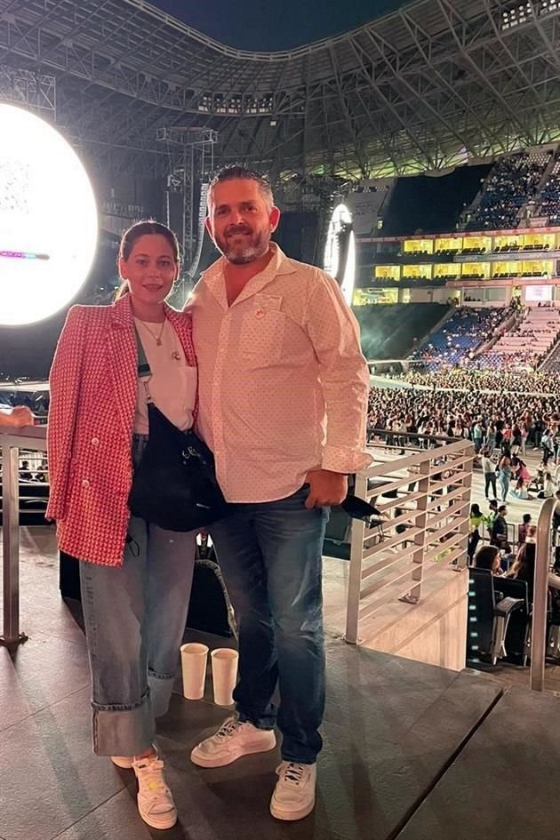 Denisse Rosiles de Canales y Jorge Canales
