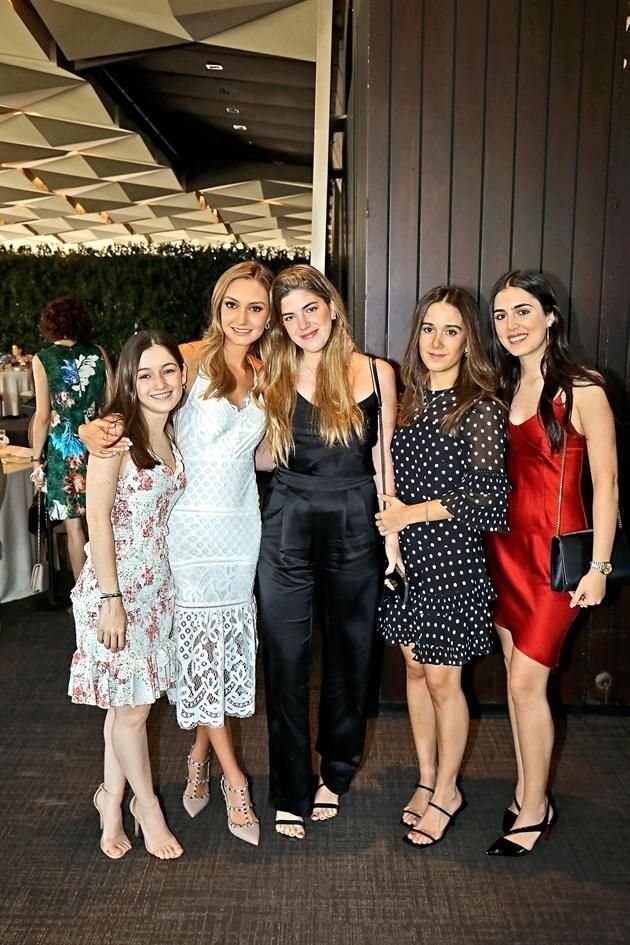 Susana Guerra, Ana Caty Cantú, Regina Martínez, Paulina Martínez y Verónica González
