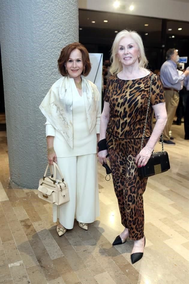 Adriana Tijerina y Lucila Araico