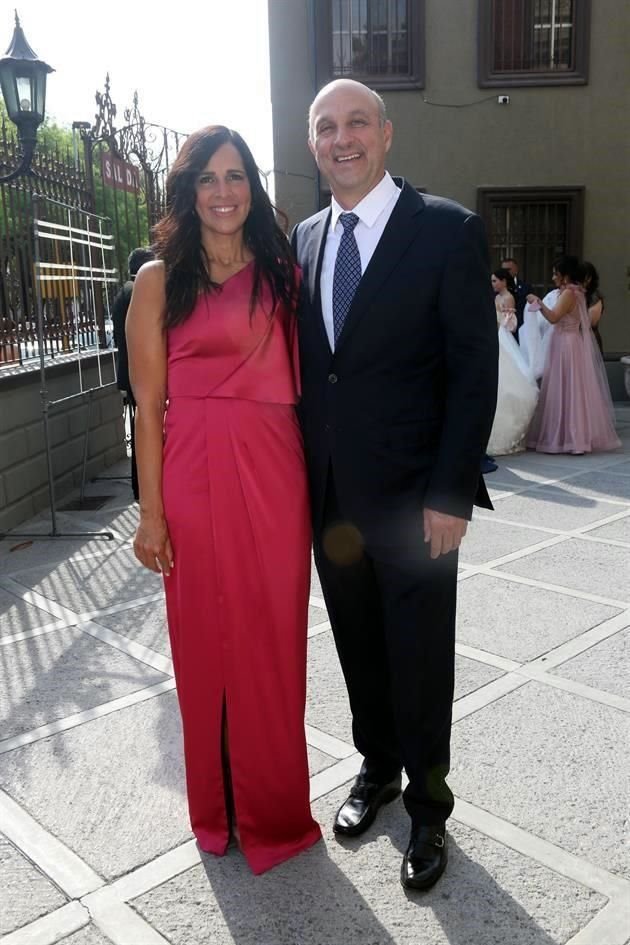 Lorena Vela y Sergio Gutiérrez